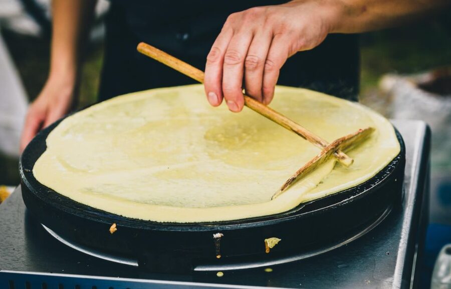 Paris: Latin Quarter Traditional Food Tour with Full Meal - Why the Latin Quarter makes a good food tour setting