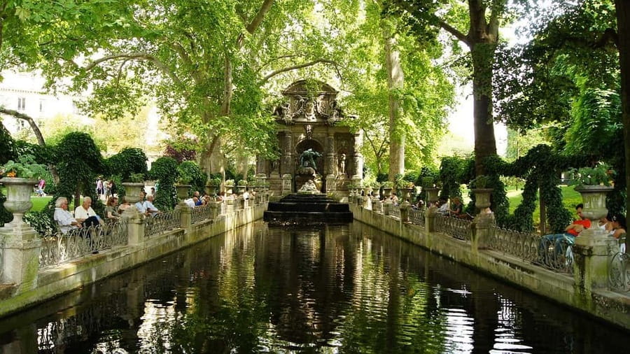 Paris: Latin Quarter Walking Tour with Local Guide - Is the $42 price fair?