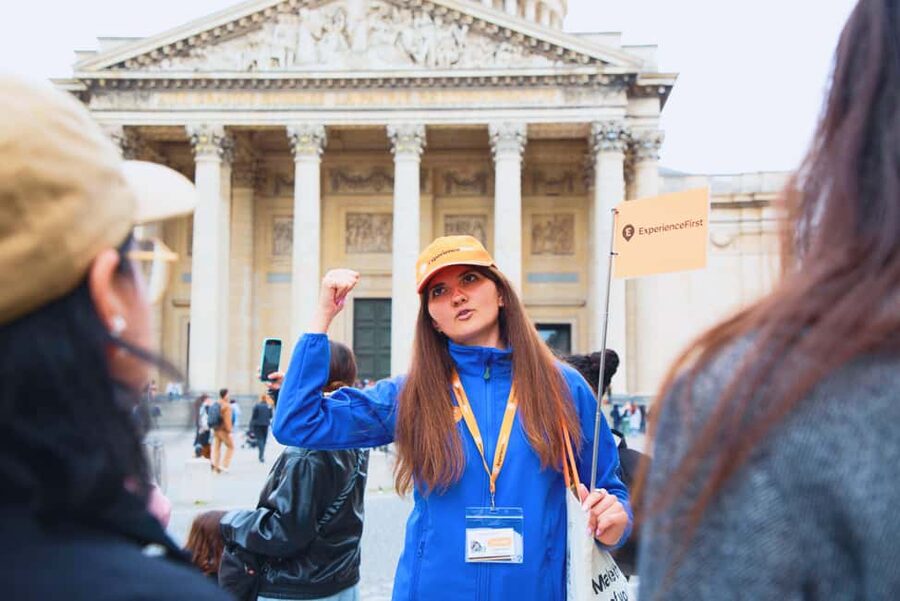 Paris: Latin Quarter Walking Tour with Local Guide - Notre Dame and the medieval heart of Paris