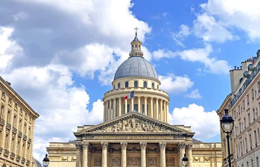 Paris: Latin Quarter Walking Tour with Local Guide - What the 90-minute pace feels like