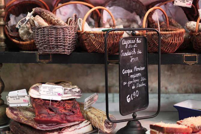 Paris Le Marais District Original Food and Wine Tasting Tour - Saint-Paul Saint-Louis and Hôtel de Ville