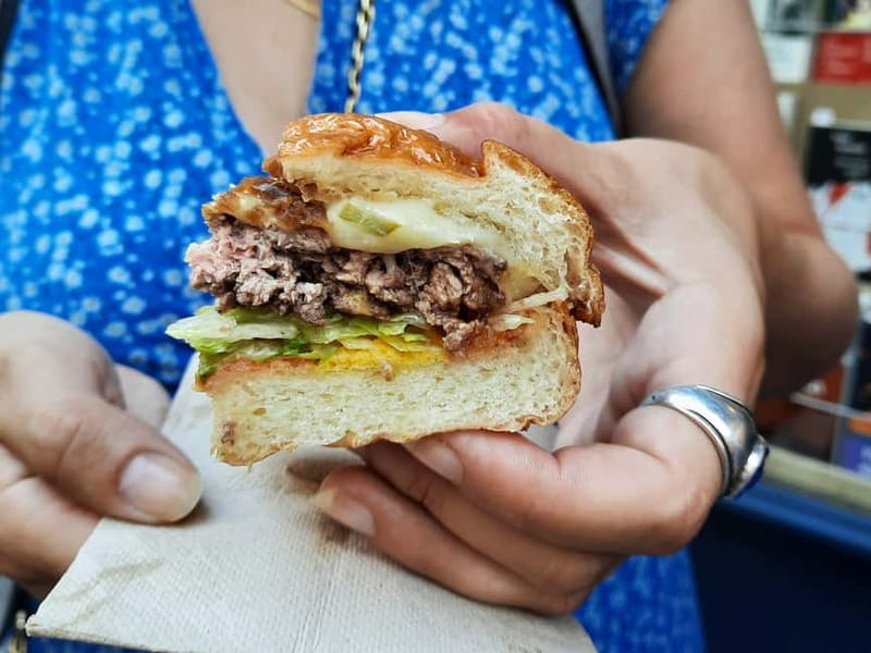 Paris: Le Marais Guided Food Tour with Tastings - What $76 gets you in practical terms