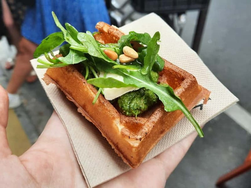 Paris: Le Marais Guided Food Tour with Tastings - The first bites: croque monsieur and French comfort food