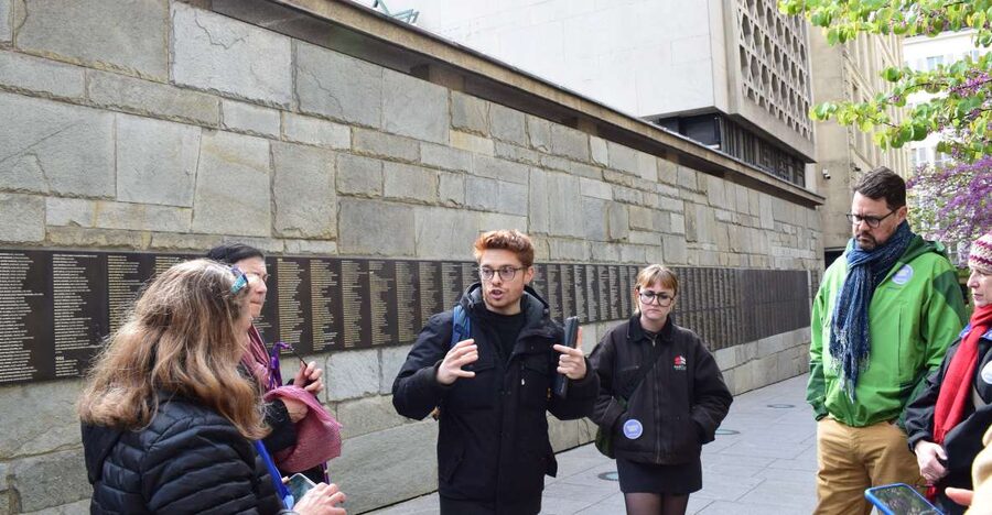 Paris: Le Marais & Montmartre Jewish History Walking Tour - Key points before you book