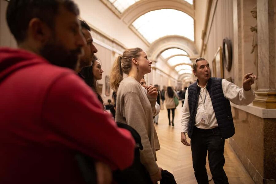 Paris Louvre Exclusive Semi Private Guided Tour Max 6 People - Key points to know before booking