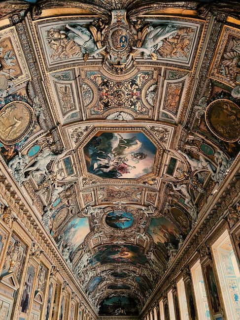 Paris: Louvre Guided Tour with Skip-the-Line Entry Tickets - Why a guided Louvre visit can be worth it