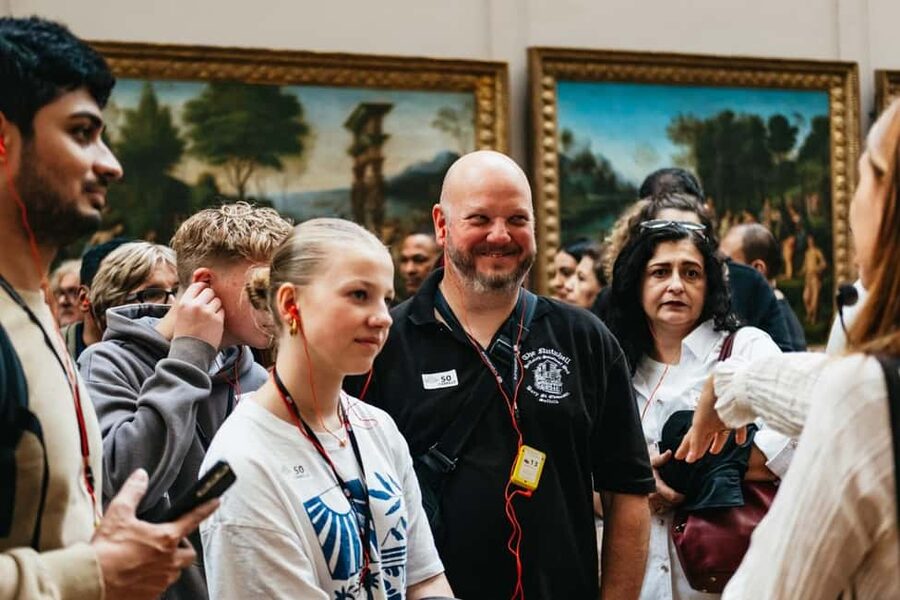 Paris: Louvre Museum Guided Tour - Key points at a glance