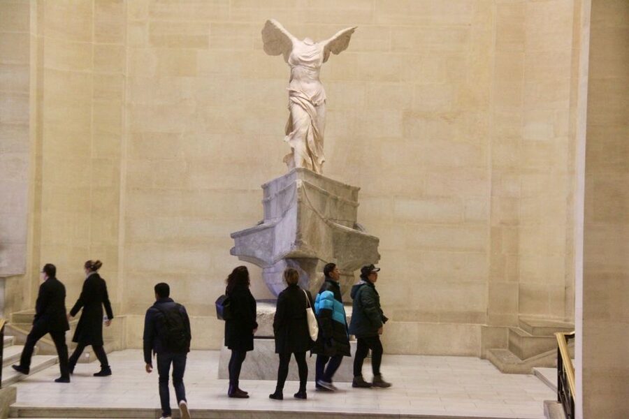 Paris: Louvre Museum Highlights and Mona Lisa Tour - The Mona Lisa finale