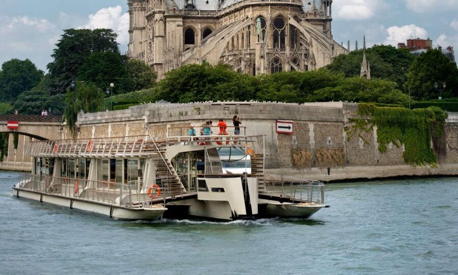 Paris: Louvre Museum & River Cruise Priority Access Tickets - Accessibility and practical comfort