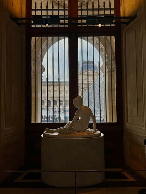 Paris: Louvre Museum Skip-the-Line Tickets for Monalisa - Passing through the Louvre by express security