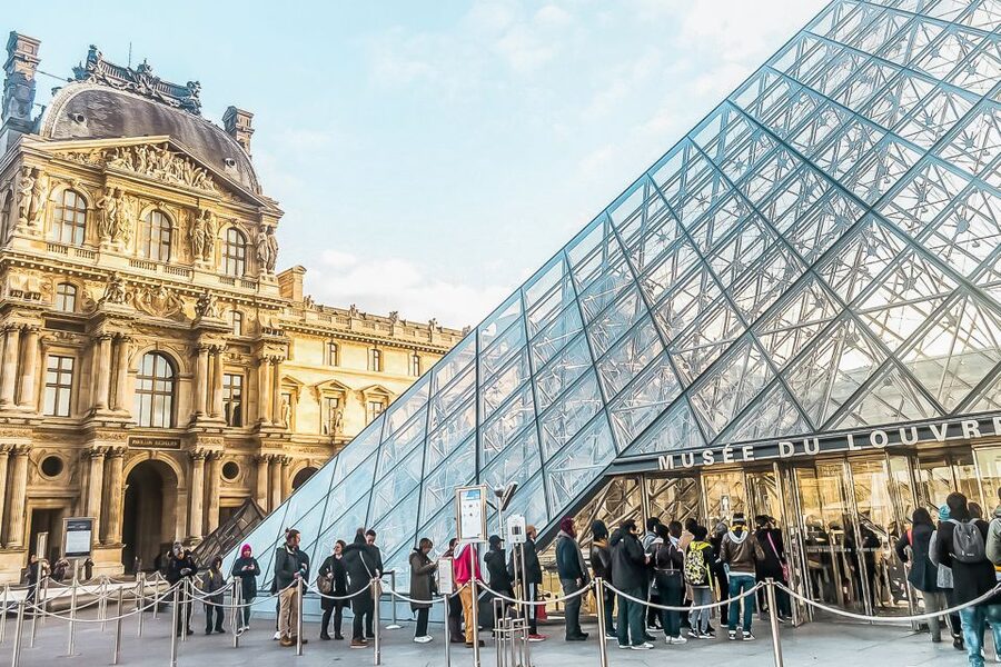 Paris: Louvre Museum Timed-Entrance Ticket - What the $26 ticket actually buys you