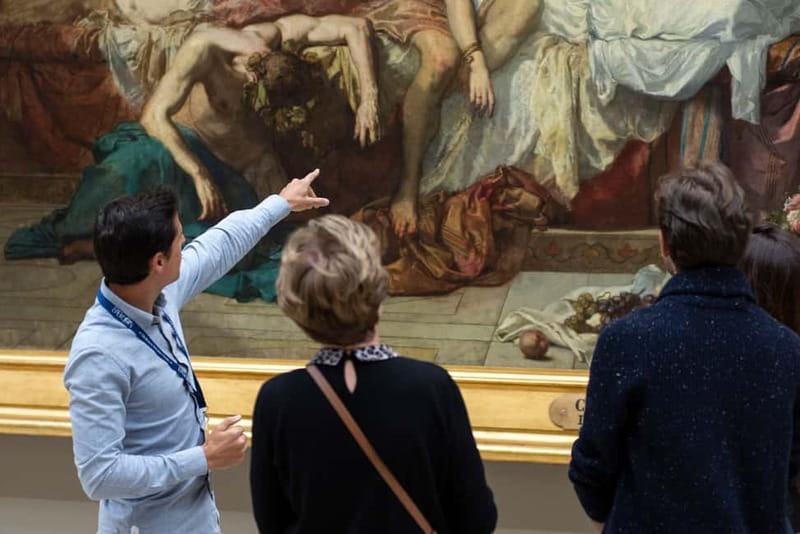 Paris: Louvre Must-See Tour with Reserved Entry Ticket - Meeting at the Louvre Pyramid and Rue de Rivoli
