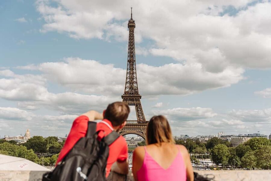 Paris: Louvre or Orsay, Eiffel Tower, City Walk & Cruise - The Louvre in 90 minutes