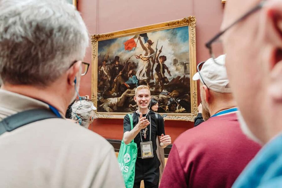 Paris: Louvre or Orsay, Eiffel Tower, City Walk & Cruise - Lunch and the cost of a pause