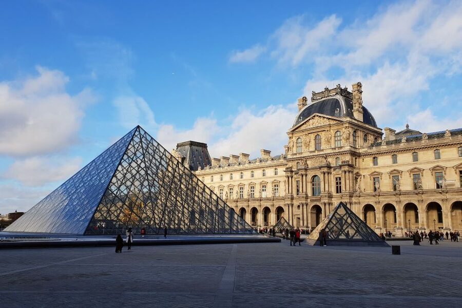 Paris: Louvre Reserved Ticket and River Cruise Combo - Why this Louvre and Seine pairing works