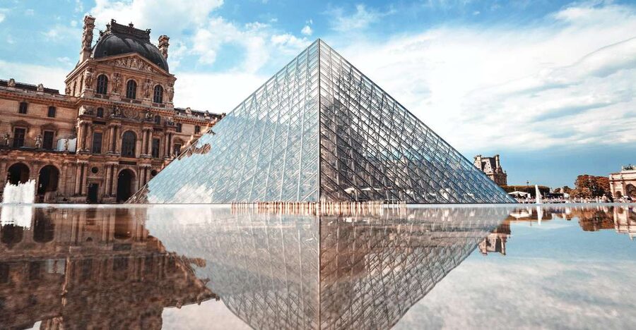 Paris: Louvre Ticket with Audioguide App and Seine Cruise - From museum halls to the River Seine