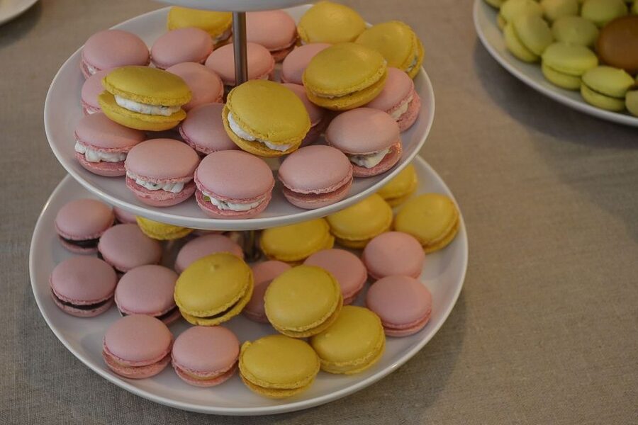 Paris: Macarons Class, Teatime and To-Go Box - Why macarons make a good Paris class