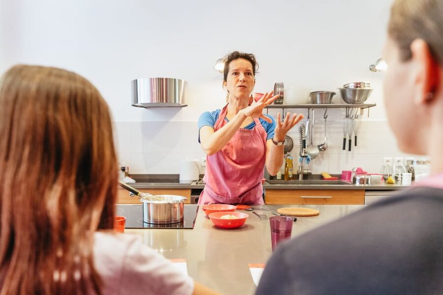 Paris: Macarons Cooking Class with Pâtisserie Chef Noémie - The first stage: learning what makes macarons difficult