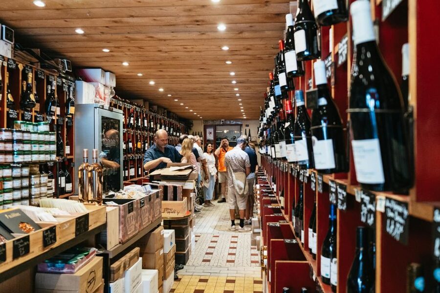 Paris: Montmartre Food and Wine Guided Tour - Who should book this Montmartre tour?