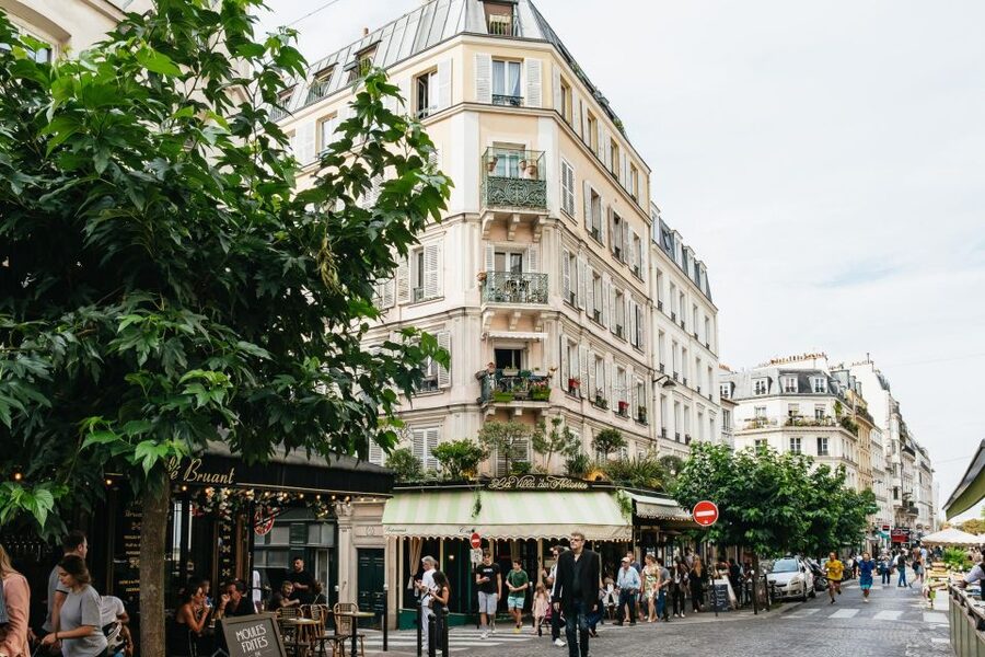 Paris: Montmartre Food and Wine Guided Tour - Weather, walking, and what to wear