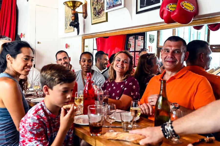 Paris: Montmartre Food Tasting Walking Tour with Secret Dish - What This Montmartre Food Walk Is Really Like