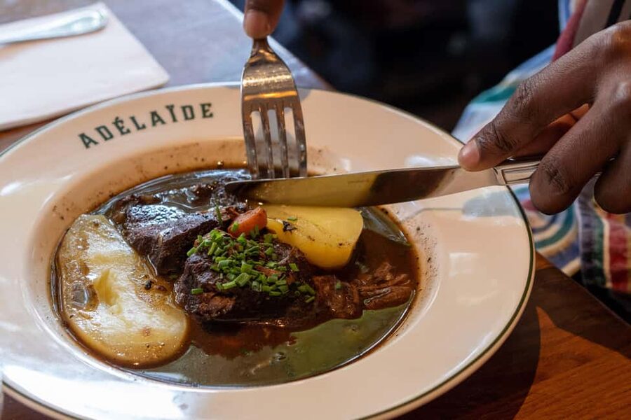 Paris: Montmartre Food Tour with Full Meal - Rue du Chevalier-de-La-Barre and the full-meal moment