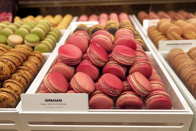 Paris Montmartre Food & Wine Tour with Eating Europe - Bean-to-bar chocolate and bright citrus flavors