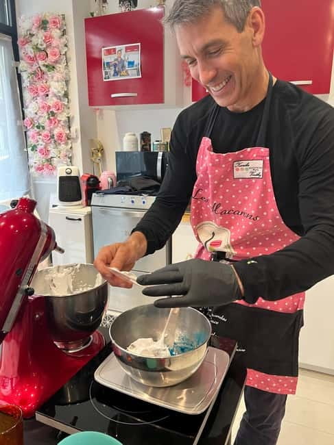 Paris: Montmartre Macaron Baking Workshop - Best for families, beginners, and serious macaron fans