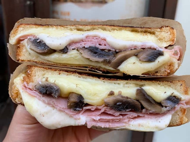 Paris: Montmartre/Pigalle Foodie Tour with Tastings - Charcuterie, cheese, and a taste of France