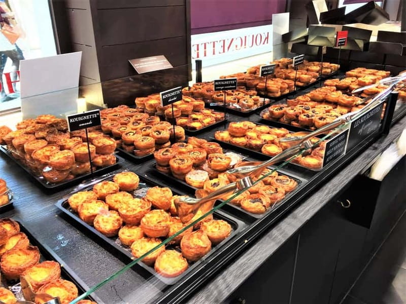 Paris: Montmartre/Pigalle Foodie Tour with Tastings - The Sacré-Cœur ending