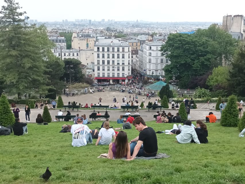 Paris: Montmartre Small Group Guided Walking Tour - Starting at Anvers and climbing to Sacré-Cœur