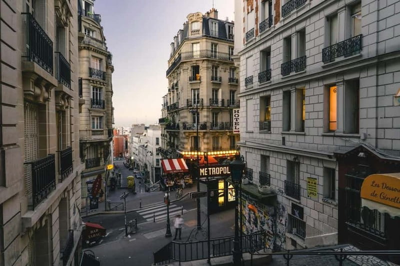 Paris: Montmartre. The old artist village+its unique charm. - Who should book this Montmartre walk?