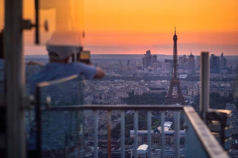 Paris: Montparnasse Tower Observation Deck Entry Ticket - Is $22 good value for one hour?