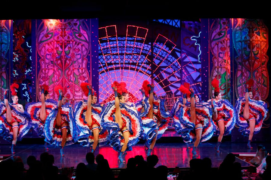 Paris: Moulin Rouge Show with Champagne and Drop-Off Service - Is $211 per person good value?