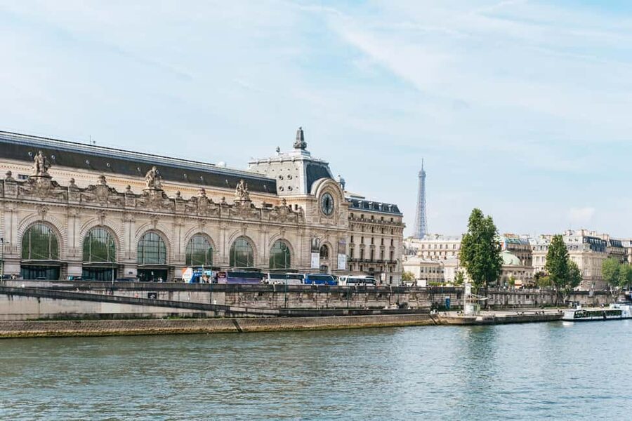 Paris: Musée d'Orsay Guided Tour with Skip-the-Line Tickets - Entering through the separate entrance