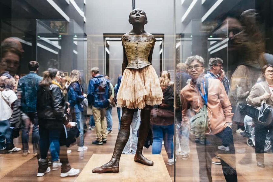 Paris: Musée d'Orsay Guided Tour with Skip-the-Line Tickets - The famous paintings and the pace of the route