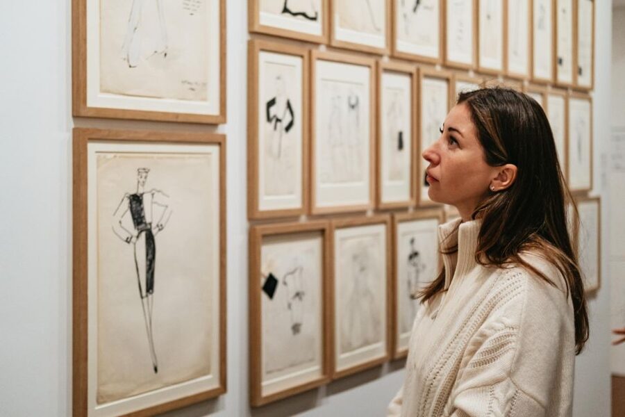 Paris: Musée Yves Saint Laurent Before Opening Hours Tour - What the visit is worth paying for