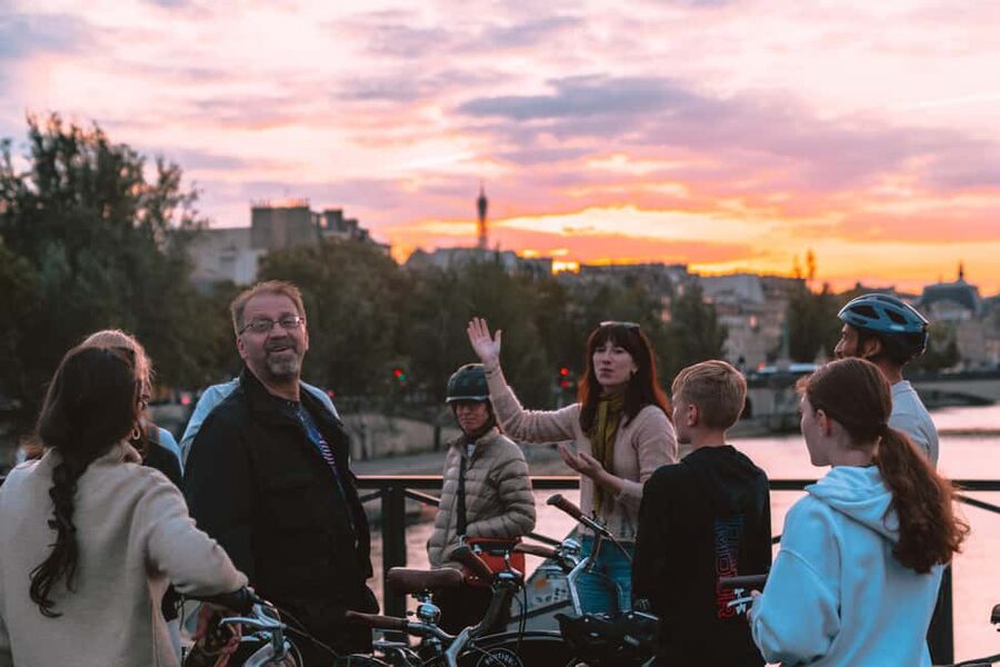 Paris: Night Small-Group Bike Tour and Boat Cruise - Pont Alexandre III and the Musée d’Orsay