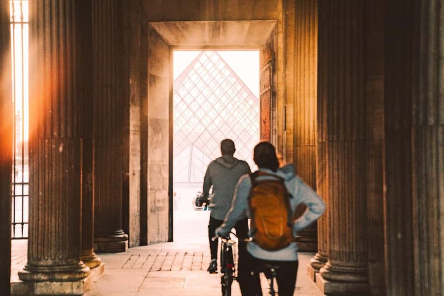 Paris: Night Small-Group Bike Tour and Boat Cruise - Guides, bikes, and the small-group feel