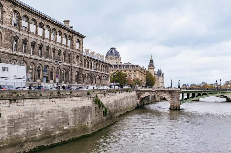 Paris: Notre-Dame Cathedral Exterior Guided Tour - Walking comfort, weather, and practical limits