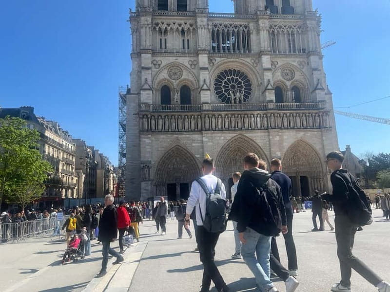 Paris: Notre-Dame Cathedral Exterior Tour & Free Entrance - Weather, crowds, and practical timing