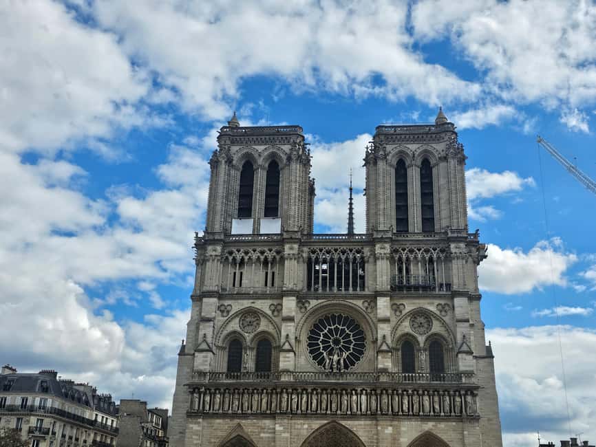 Paris: Notre Dame Outdoor Tour with Sainte-Chapelle / Crypt. - Key points to know before you book