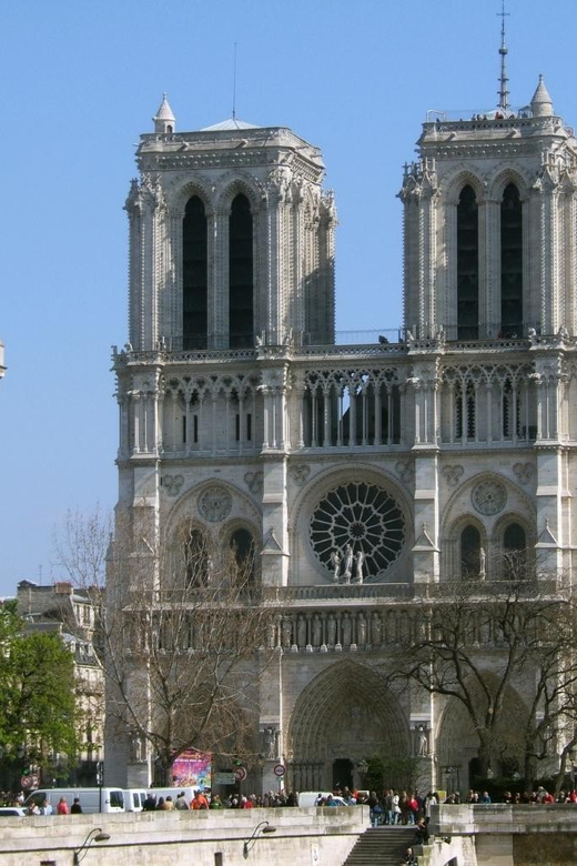 Paris: Notre Dame Outdoor Tour with Sainte-Chapelle / Crypt. - Starting at Pont au Double beside Notre Dame