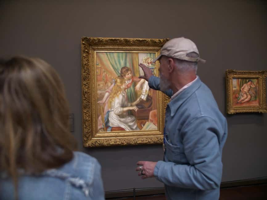 Paris: Orsay Museum Masterpieces Guided Tour - The guides make the biggest difference