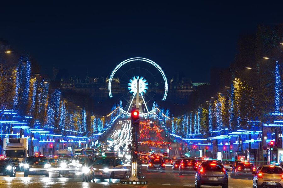 Paris: Panoramic Night Tour with Audio Guide and Host - Champs-Elysées and the Arc de Triomphe area