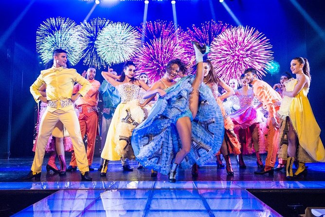 Paris Paradis Latin Cabaret Show with Champagne - The seating problem deserves serious attention