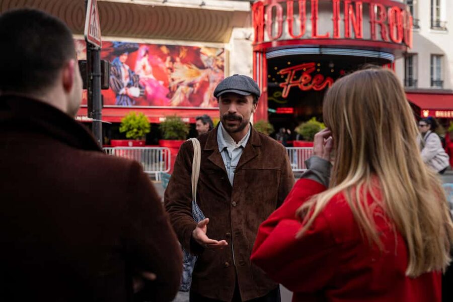 Paris : Pastries and Tragedies, The sweet tour of Montmartre - Six or more pastry stops, not one token sample