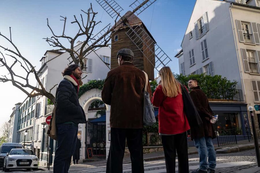Paris : Pastries and Tragedies, The sweet tour of Montmartre - Windmills, a viewpoint, and the final climb