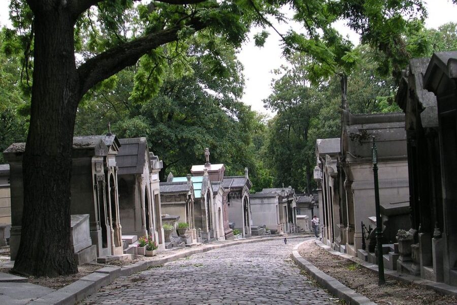 Paris: Père Lachaise Cemetery Walking Tour - Who will enjoy this tour most?