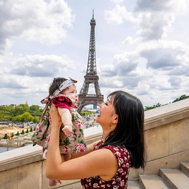 Paris: Photoshoot Around Eiffel Tower with 55 Edited Photos - Weather, light, and the best time to schedule